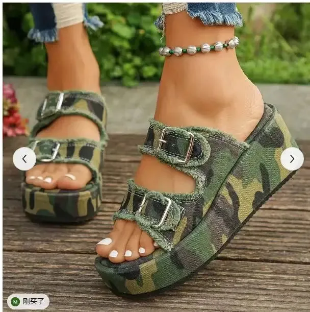 Chic Mid-Heel Summer Sandals