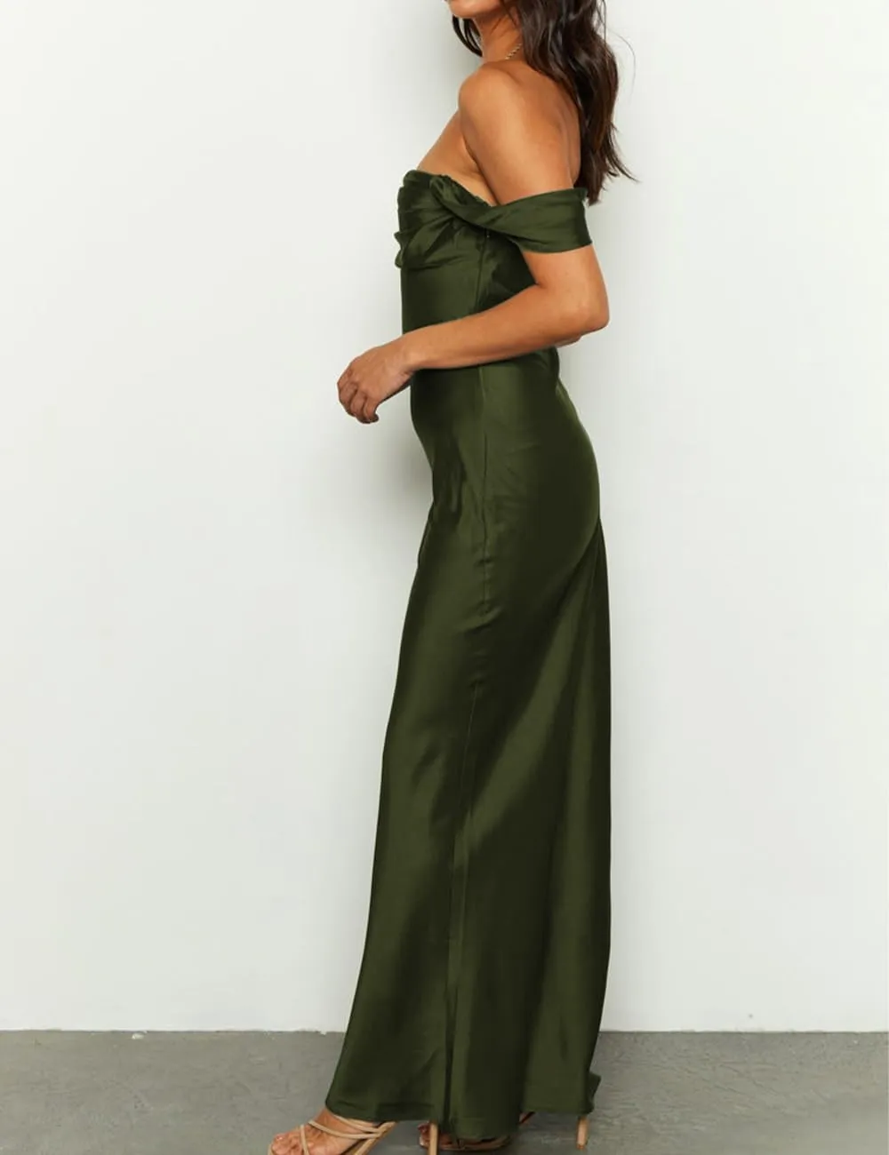 Realtix Elegant Satin Off The Shoulder Ruched Backless Maxi Dress for Women Strapless Tube Sleeveless Bridesmaid Dresses