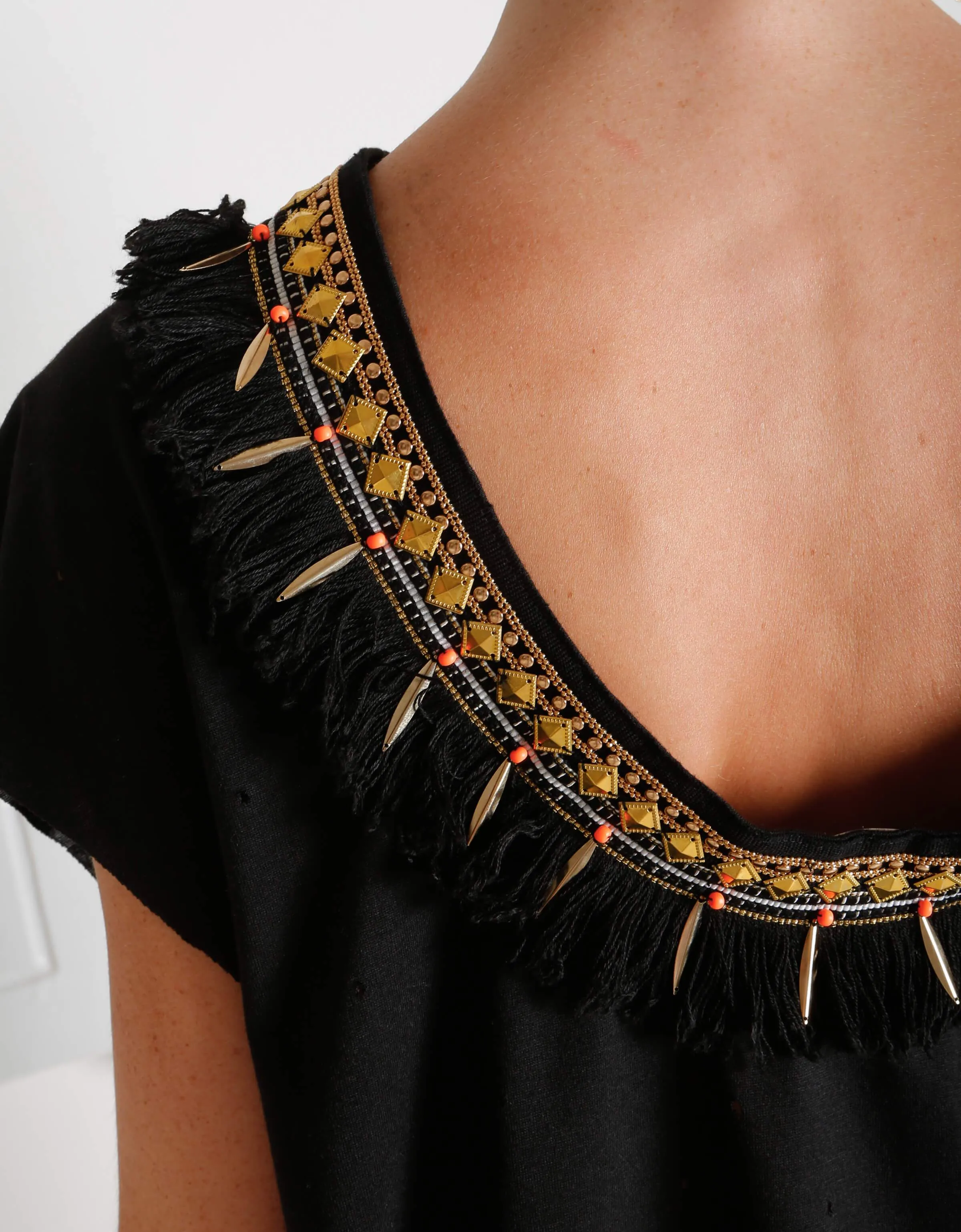 SARGEANT BEADED TEE