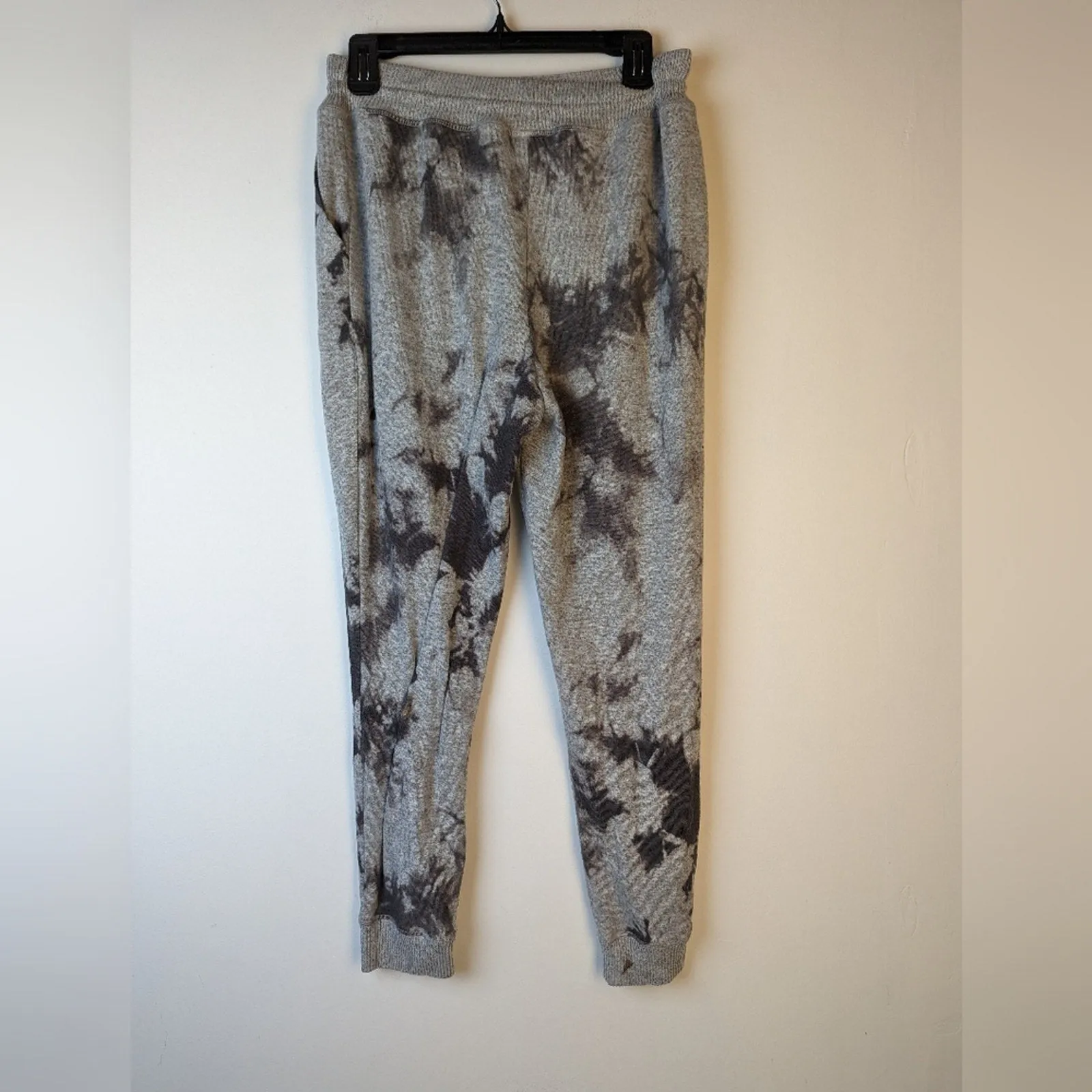 Time and Tru Cozy Joggers - Medium